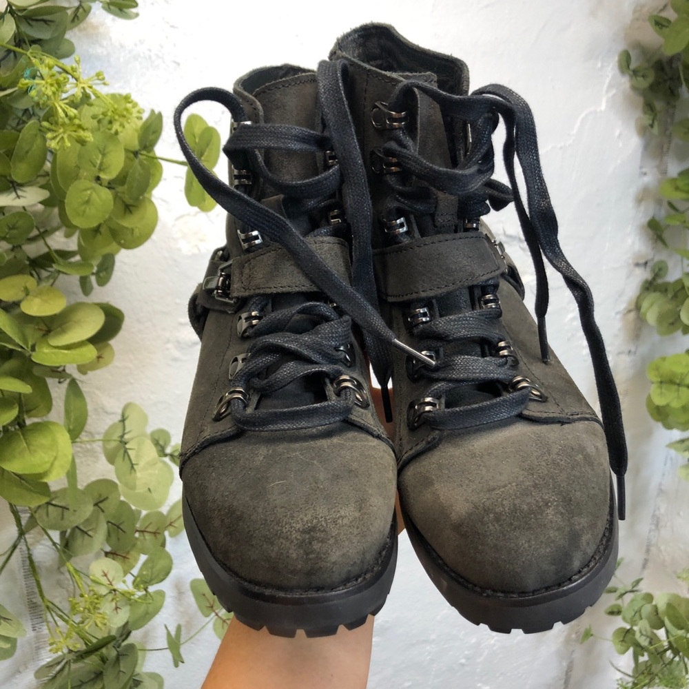 Ugg Fritzi Combat Boots 7 Water Resistant - Picture 2 of 8